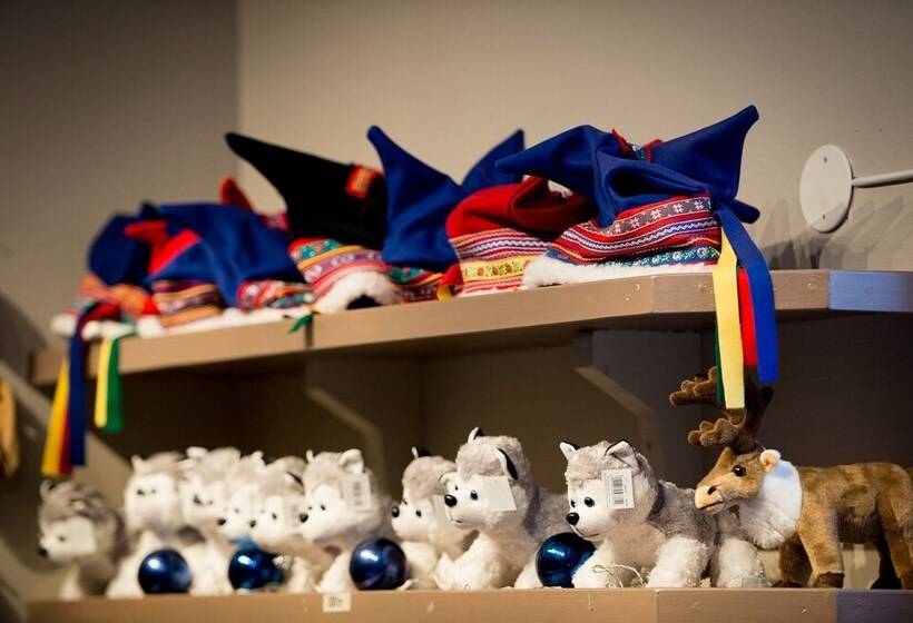 Otel Svanstein Lodge