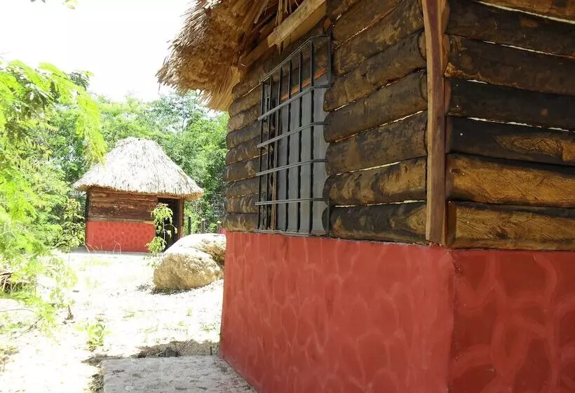 Hotelli Y Cabañas Xanfari