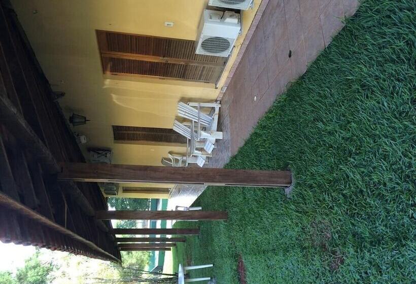 モーテル Pousada Hipica Barão