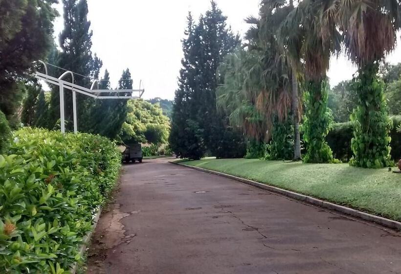 モーテル Pousada Hipica Barão