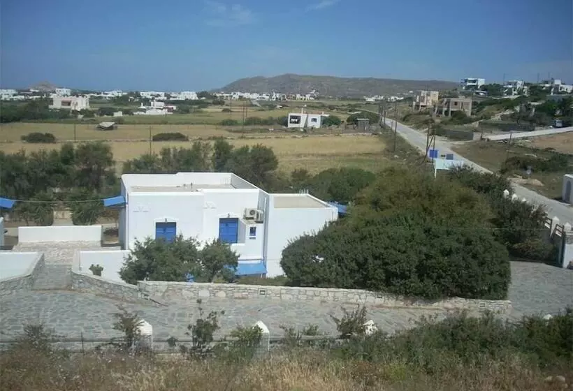 Majatalo Aeraki Studios & Apartments