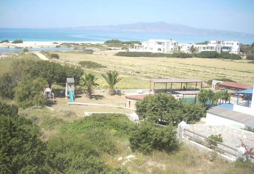 פנסיון Aeraki Studios & Apartments