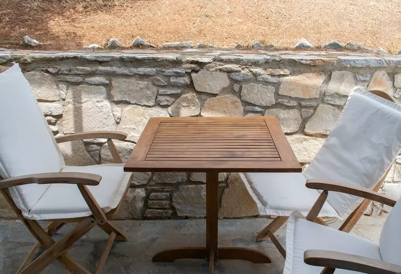 Majatalo Aeraki Studios & Apartments