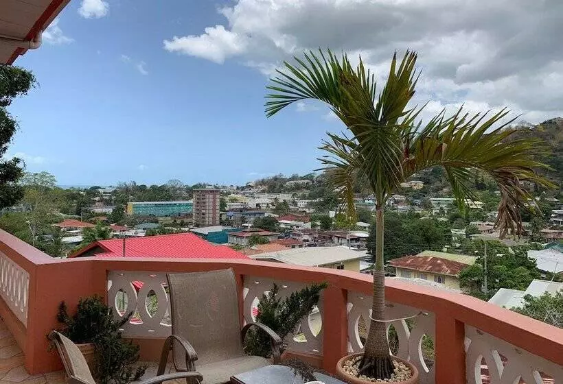 پانسیون Carolyn S View Guest House