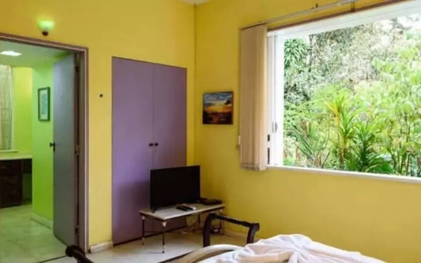 Majatalo Cronos Guest House
