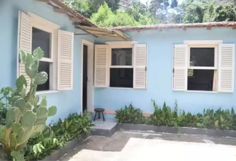 Majatalo Cronos Guest House