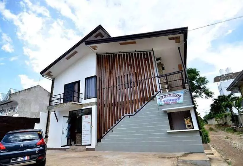 ペンション Highway To H Inn   Danao