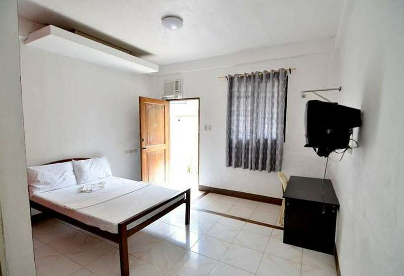 بنسيون Highway To H Inn Danao