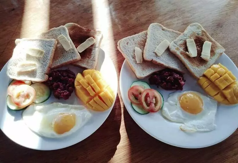 ペンション Highway To H Inn   Danao