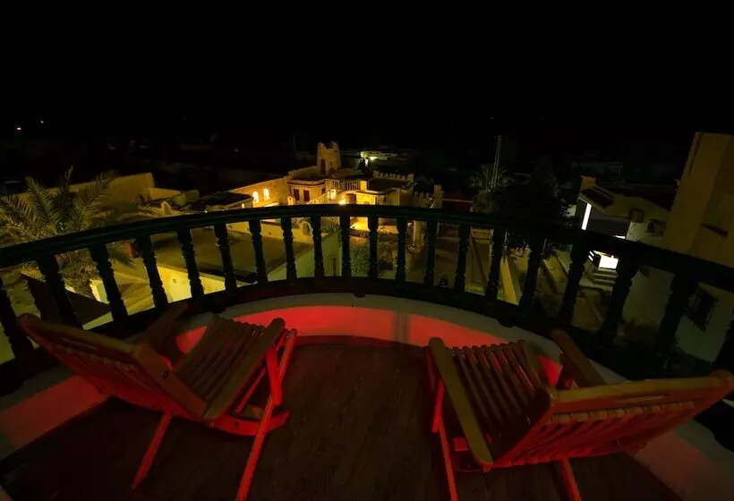 Majatalo Manaret Kerkennah