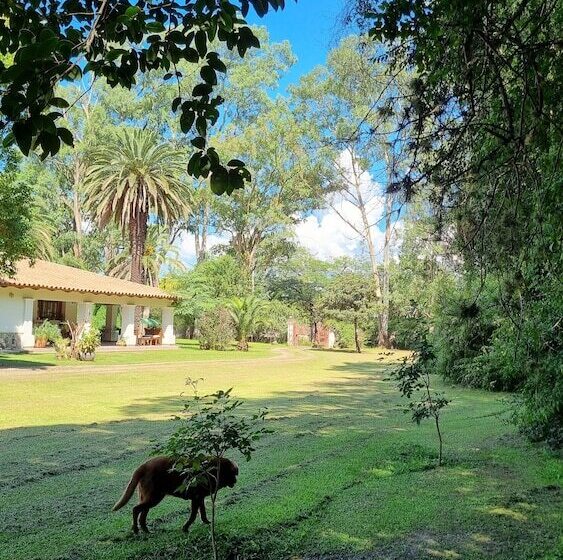 پانسیون Posada El Prado