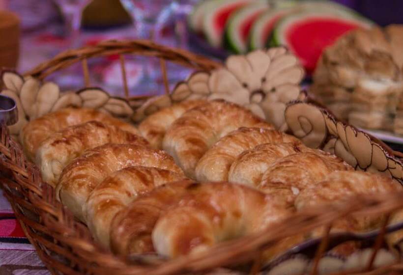 پانسیون Posada El Prado