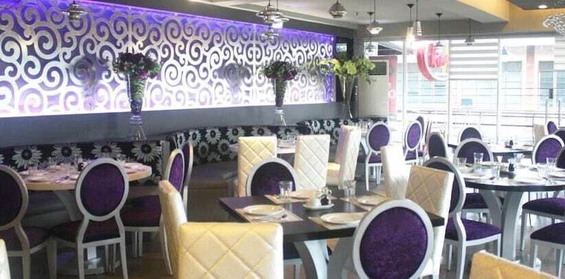 Queen Margarette Hotel   Downtown