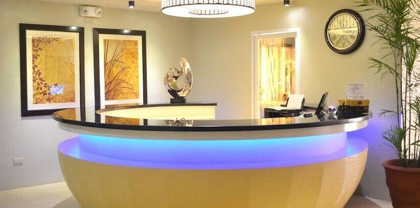 Queen Margarette Hotel   Downtown