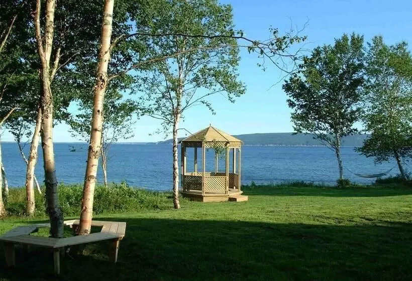 Sea Parrot Ocean View Resort