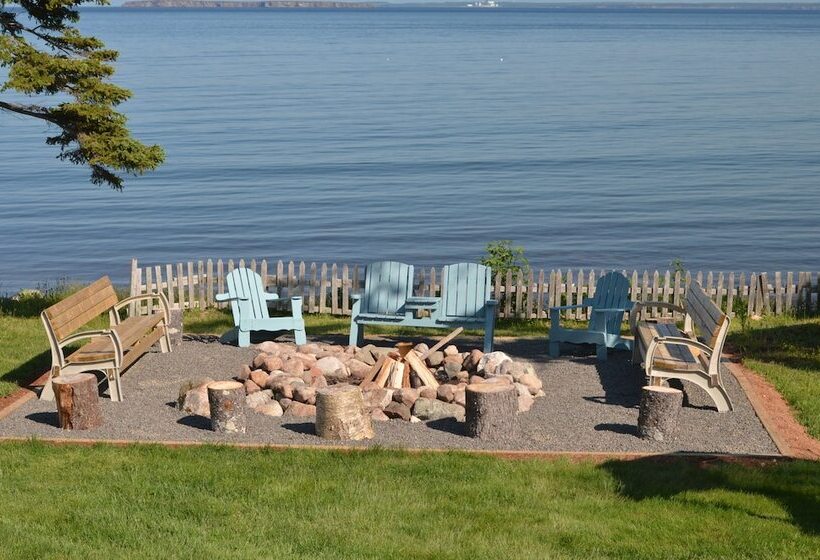 Sea Parrot Ocean View Resort