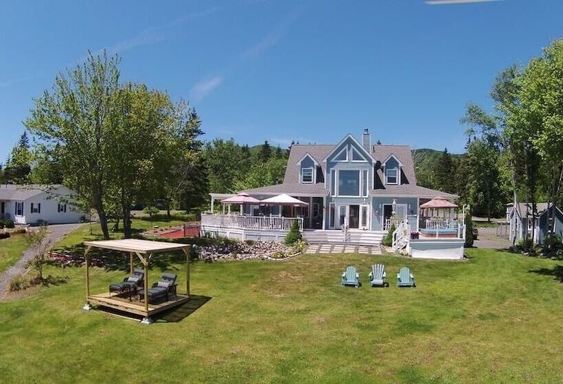 Sea Parrot Ocean View Resort