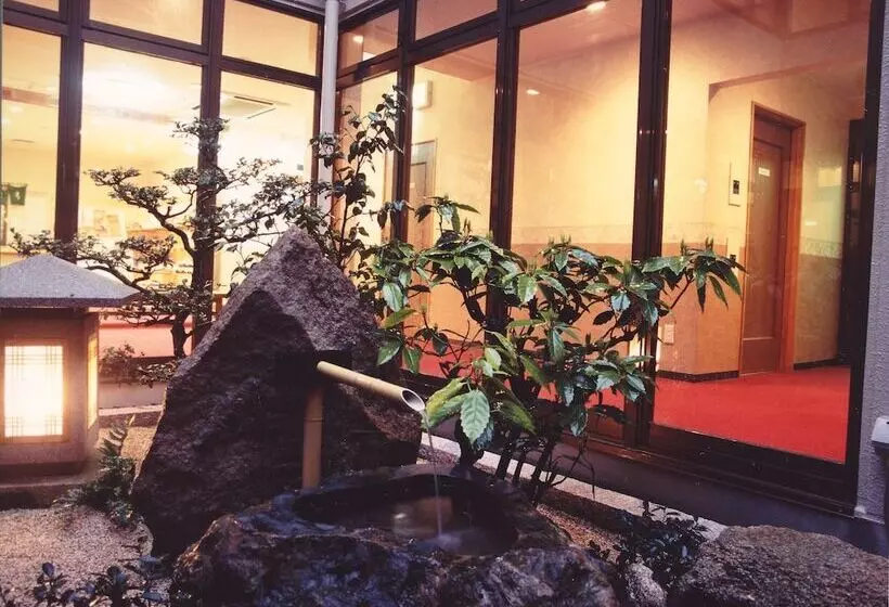 Yamani Ryokan