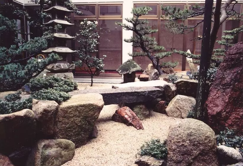 Yamani Ryokan