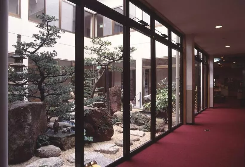 Yamani Ryokan