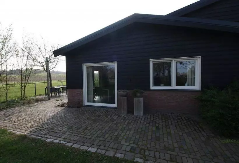 Aamiaismajoitus (B&B) Studio Verhuur Jamzes