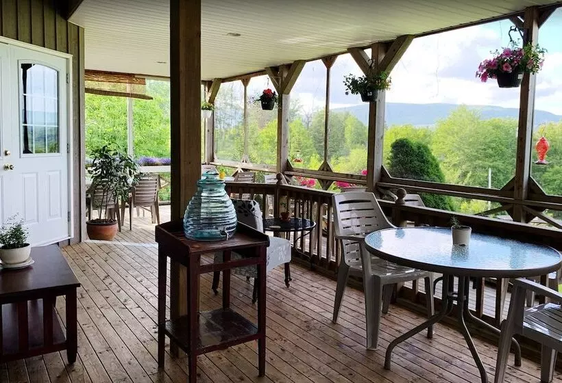 Chanterelle Inn & Cottages