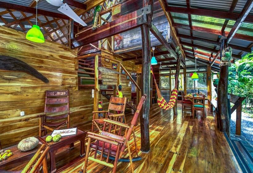 Congo Bongo Ecovillage Costa Rica