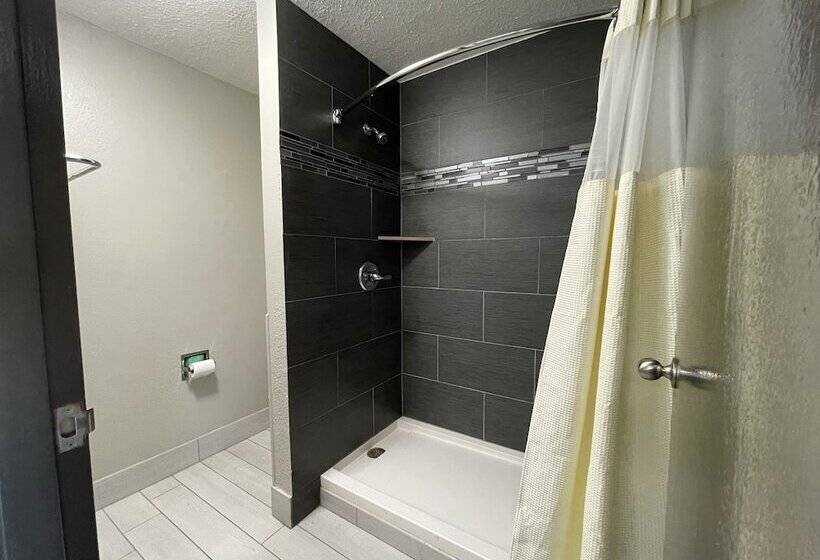 D Arbonne Lake Motel