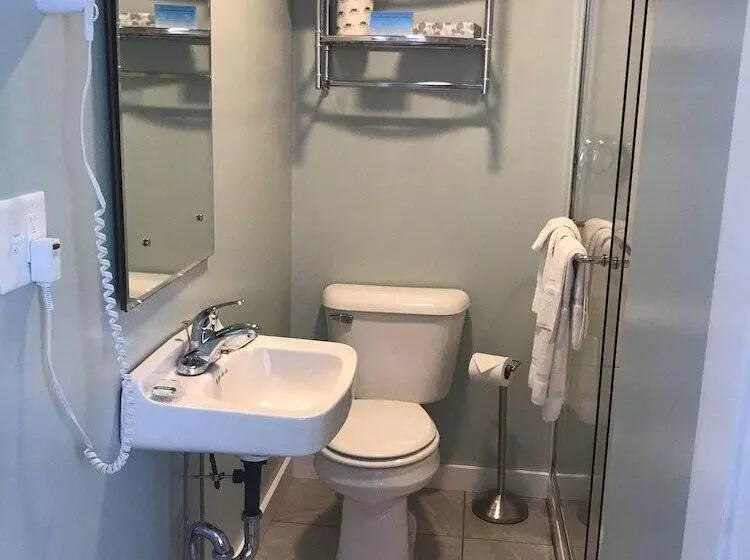 Gallagher S Travels Bar Harbor Motel & Cabins