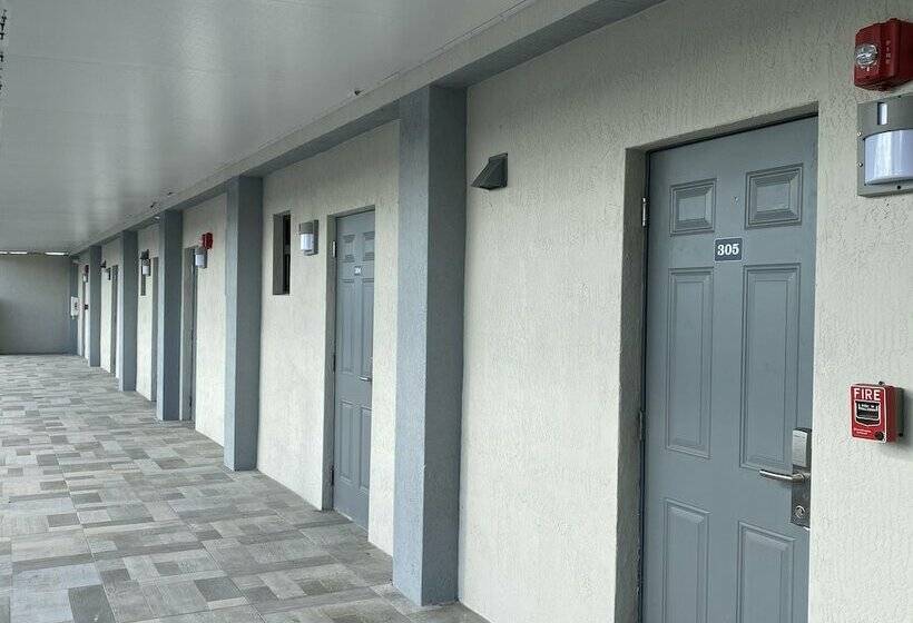 Hialeah Airport Motel