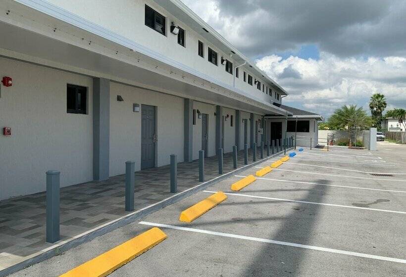 Hialeah Airport Motel