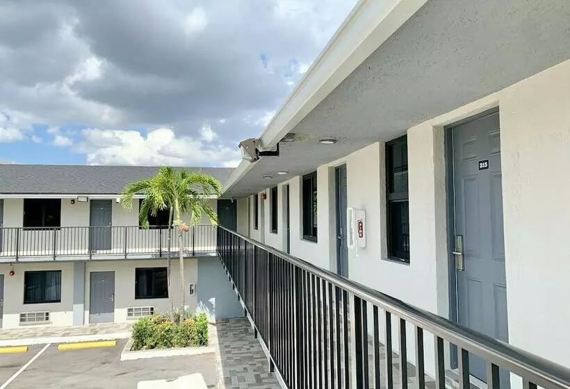 Hialeah Airport Motel
