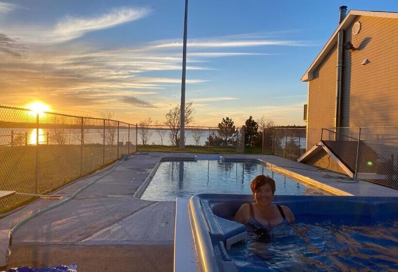 فندق Inn At The Pier