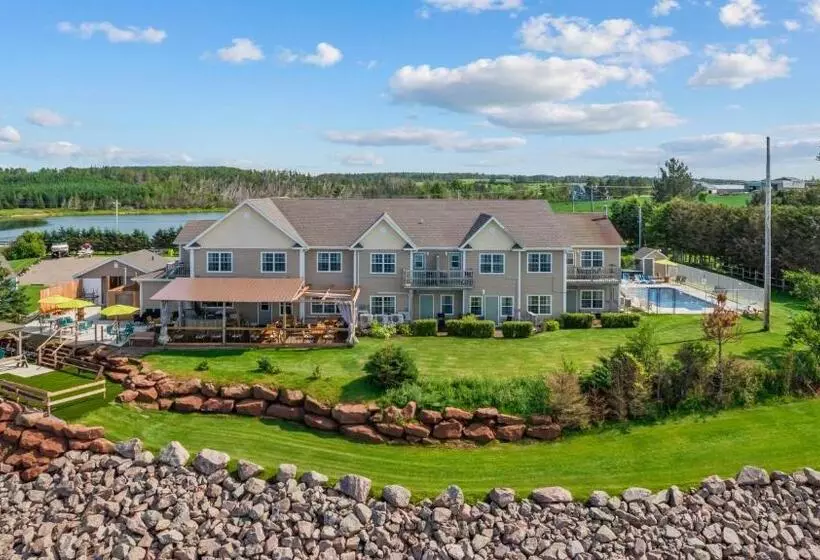 Hotelli Inn At The Pier