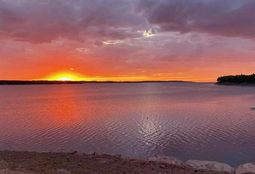 Hotelli Inn At The Pier