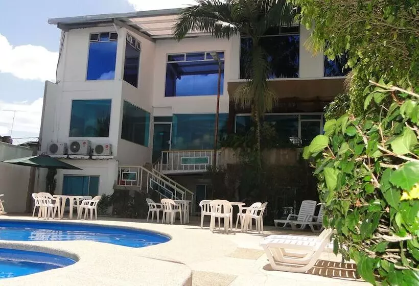 ホテル La Cascada