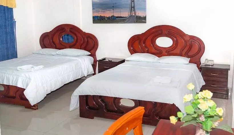 ホテル La Cascada