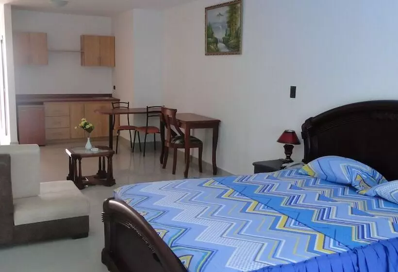 ホテル La Cascada