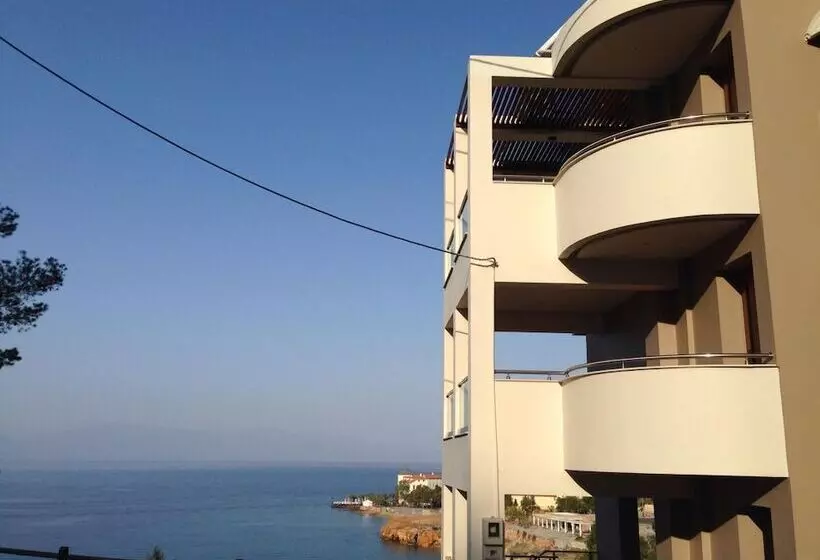 ホテル Lydia Apartments