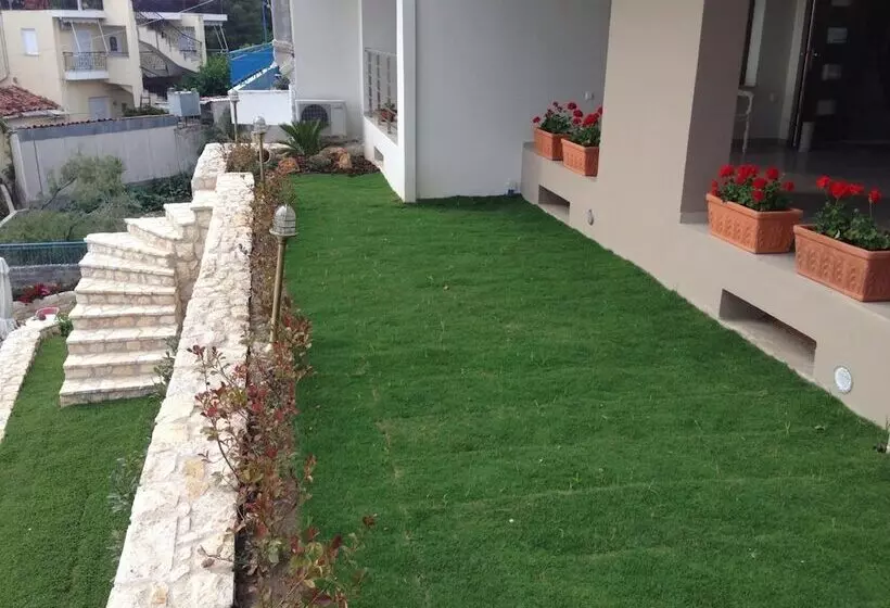 ホテル Lydia Apartments