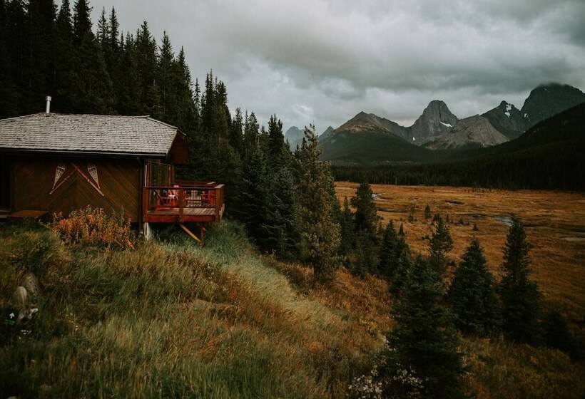 Отель Mount Engadine Lodge