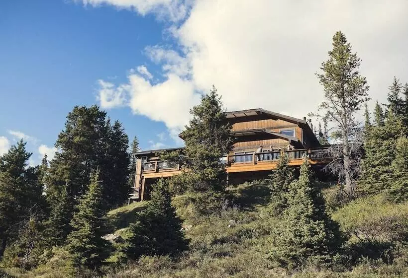 Hotelli Mount Engadine Lodge