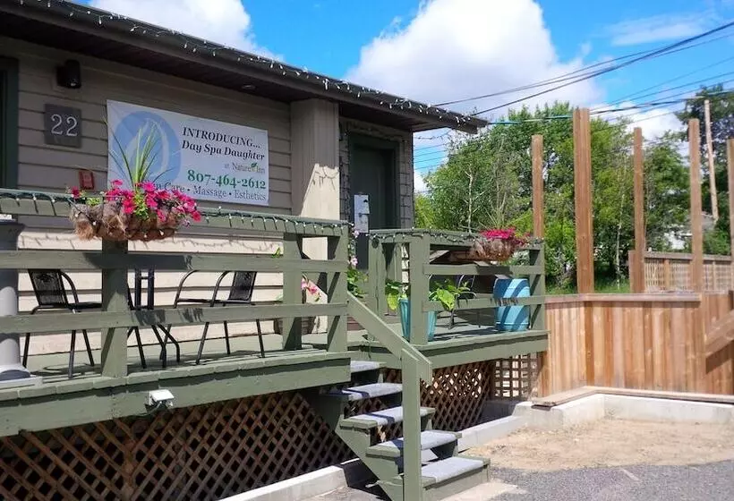 Hotelli Nature S Inn Kenora