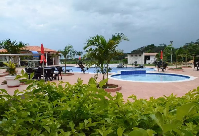 ホテル Parador El Guafal