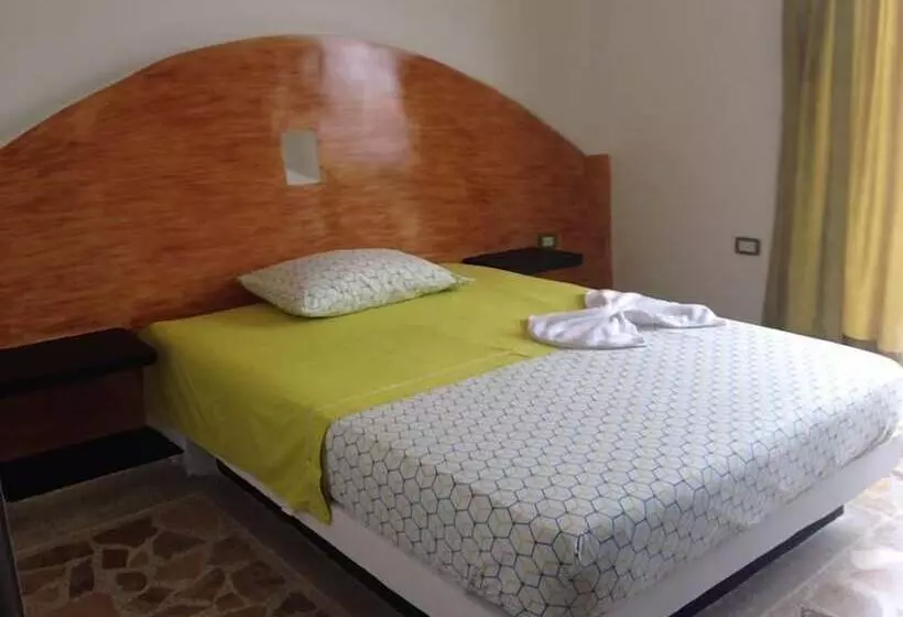 ホテル Parador El Guafal