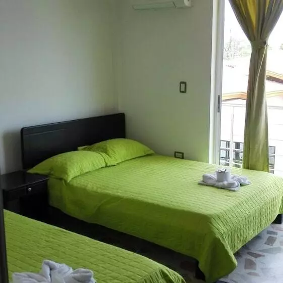 ホテル Parador El Guafal