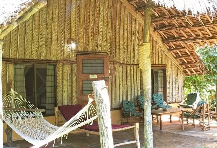 هتل Peponi Beach Resort