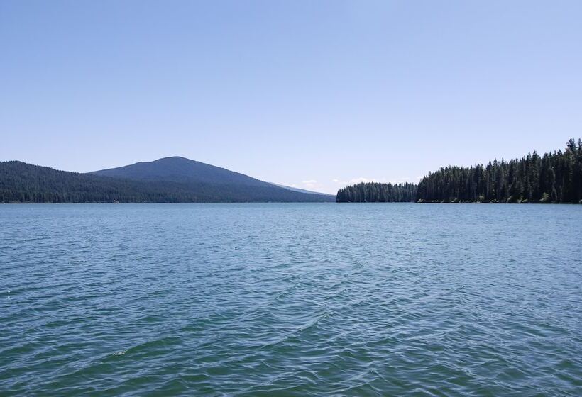 酒店 Shelter Cove Resort & Marina