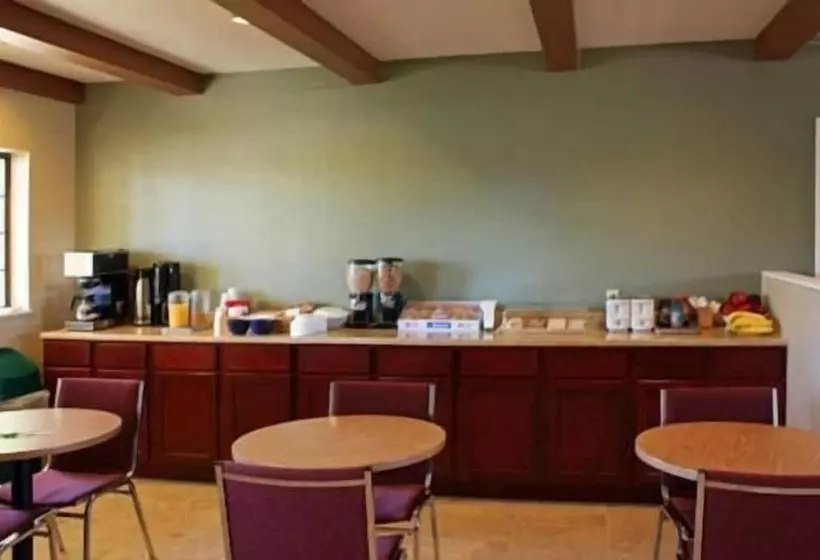 Hotelli Shenandoah Inn