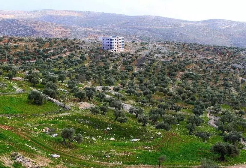 هتل Taybeh Golden